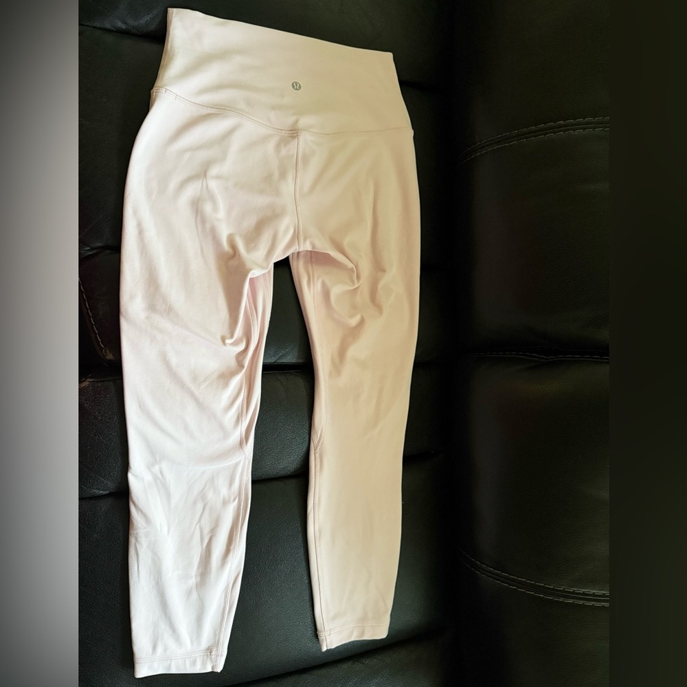 Lululemon Strawberry Milkshake Align HR Pant Size 8 EUC! 25” Leggings
